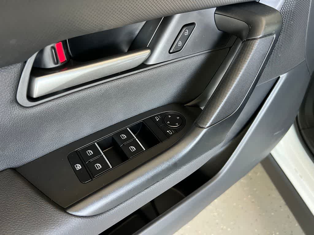 Thumbnail: 2025 Mazda CX-50 - 13