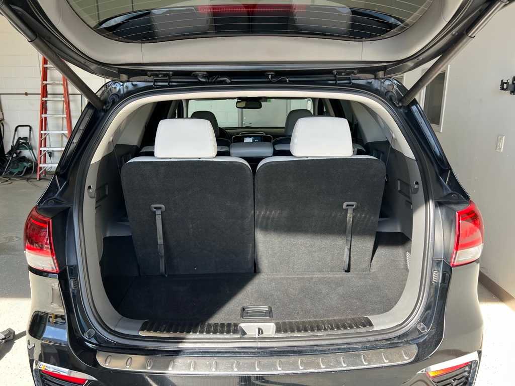 Thumbnail: 2019 Kia Sorento - 30