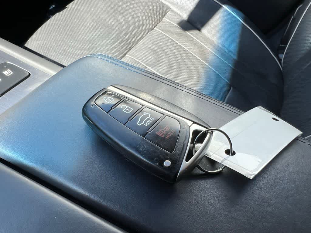 Thumbnail: 2015 Hyundai Genesis - 41