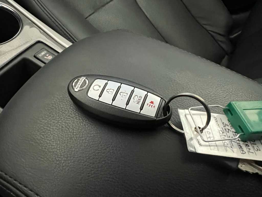 Thumbnail: 2013 Nissan Altima - 36