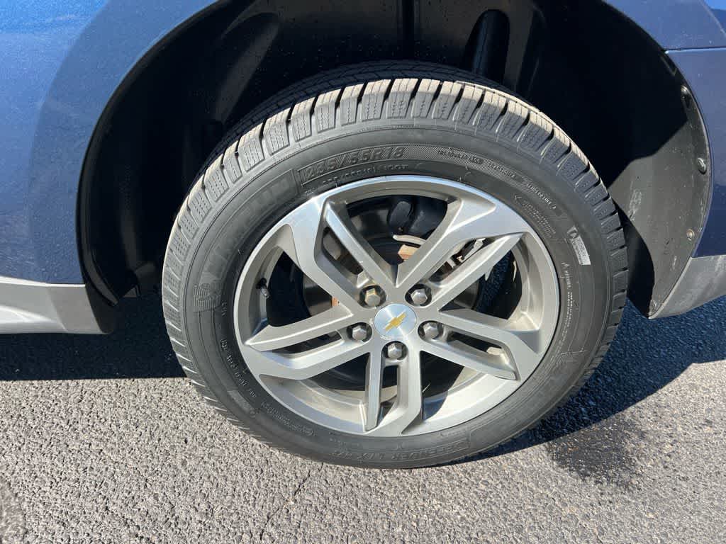 Thumbnail: 2016 Chevrolet Equinox - 11