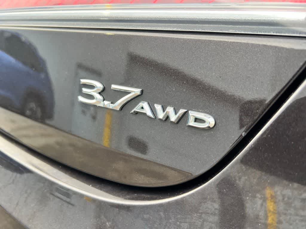 Thumbnail: 2016 Lincoln MKZ - 12