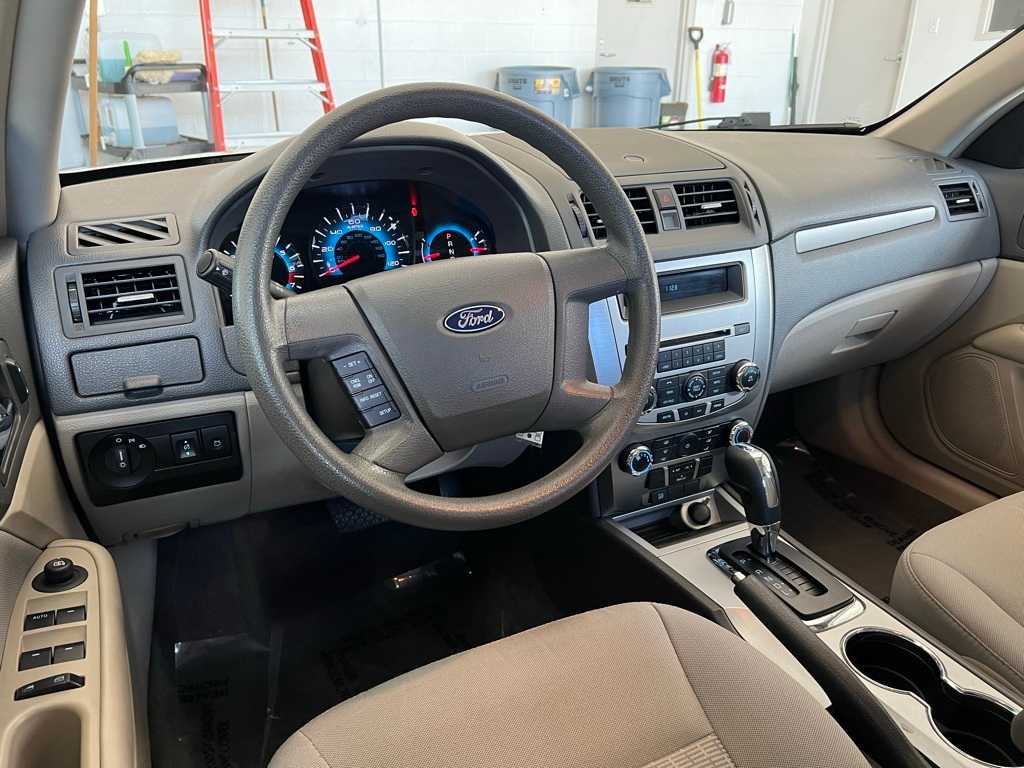 Thumbnail: 2012 Ford Fusion - 20