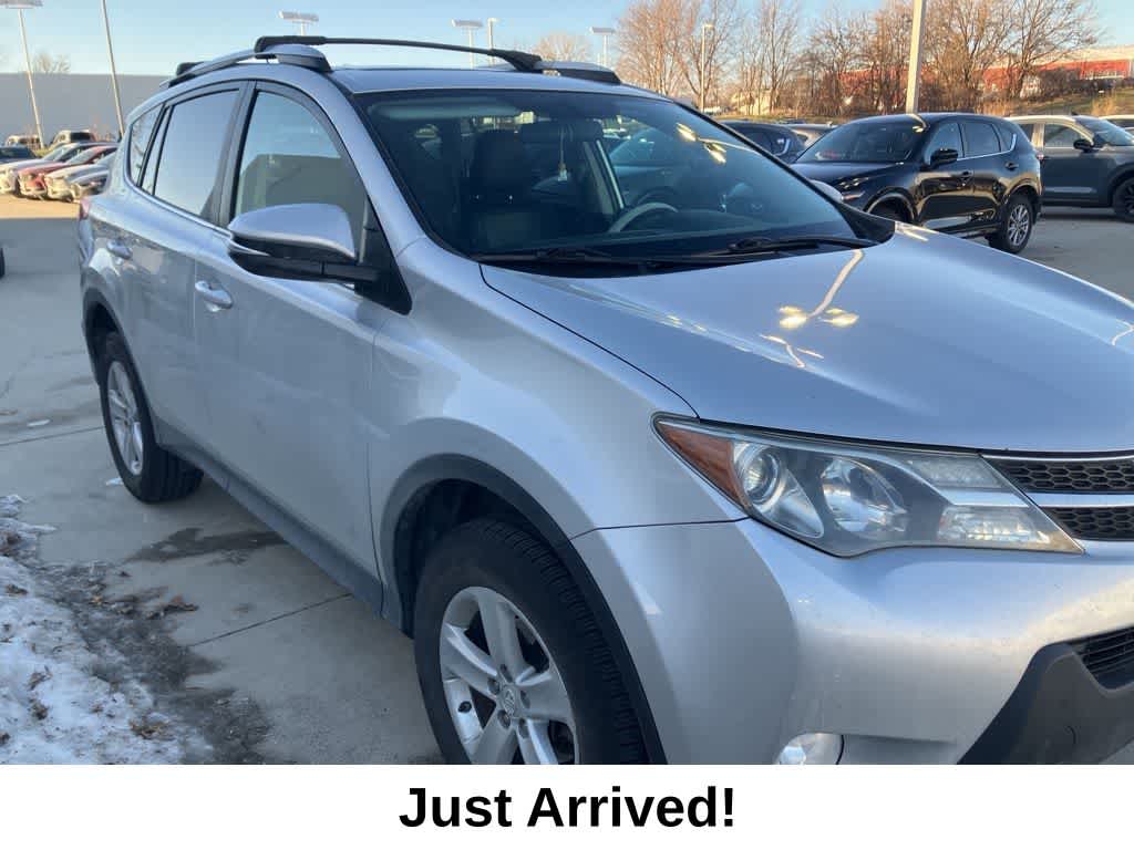 Thumbnail: 2013 Toyota RAV4 - 3