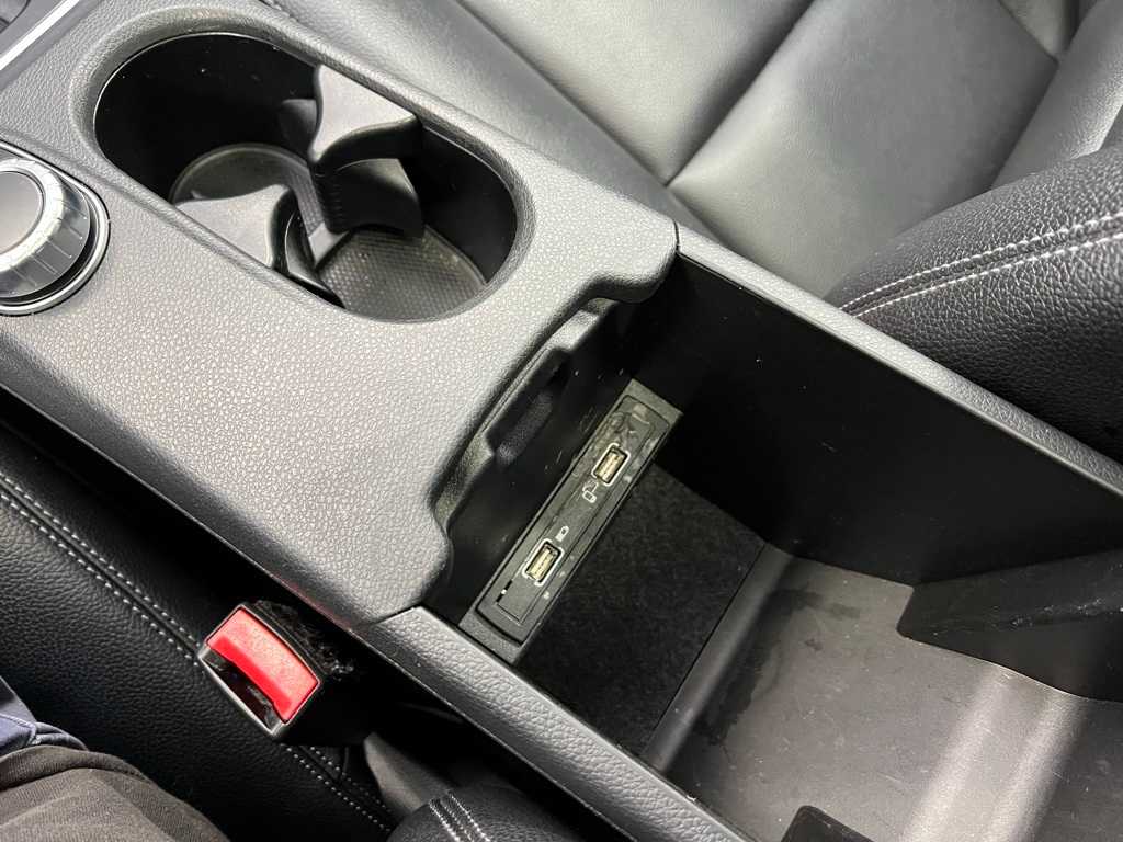 Thumbnail: 2018 Mercedes-Benz GLA - 35