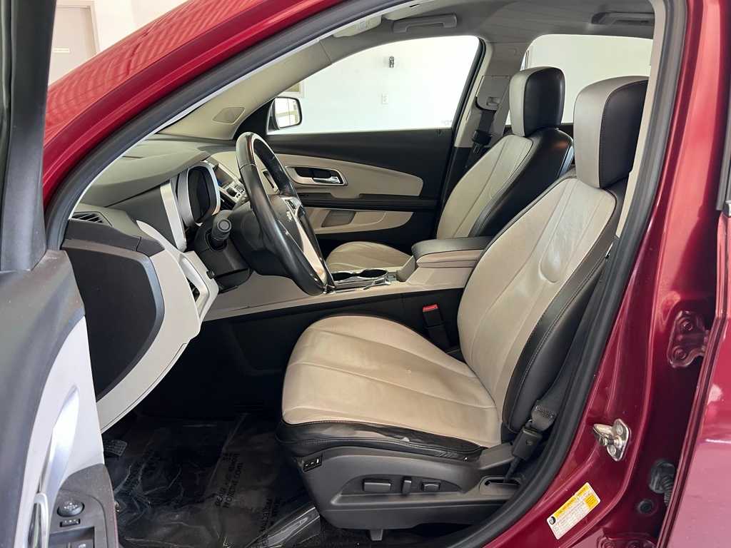 Thumbnail: 2011 Chevrolet Equinox - 12
