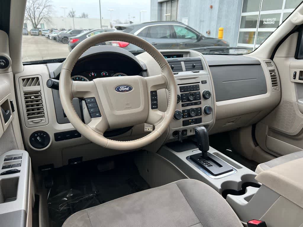 Thumbnail: 2011 Ford Escape - 30