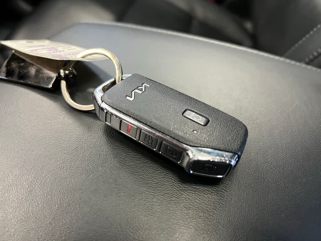 Thumbnail: 2022 Kia Telluride - 39