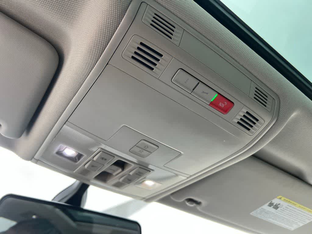 Thumbnail: 2021 Volkswagen Tiguan - 35