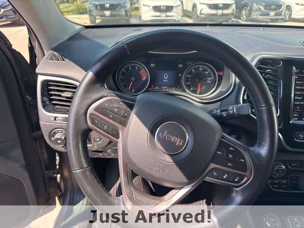 Thumbnail: 2019 Jeep Cherokee - 10