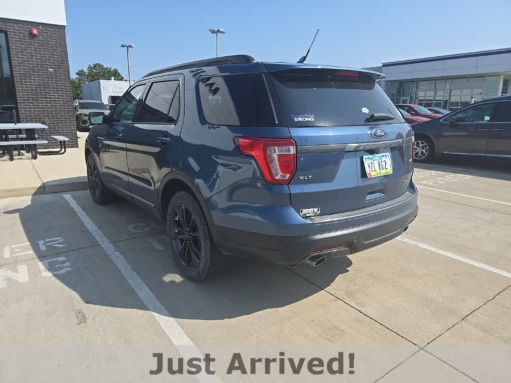 Thumbnail: 2018 Ford Explorer - 4