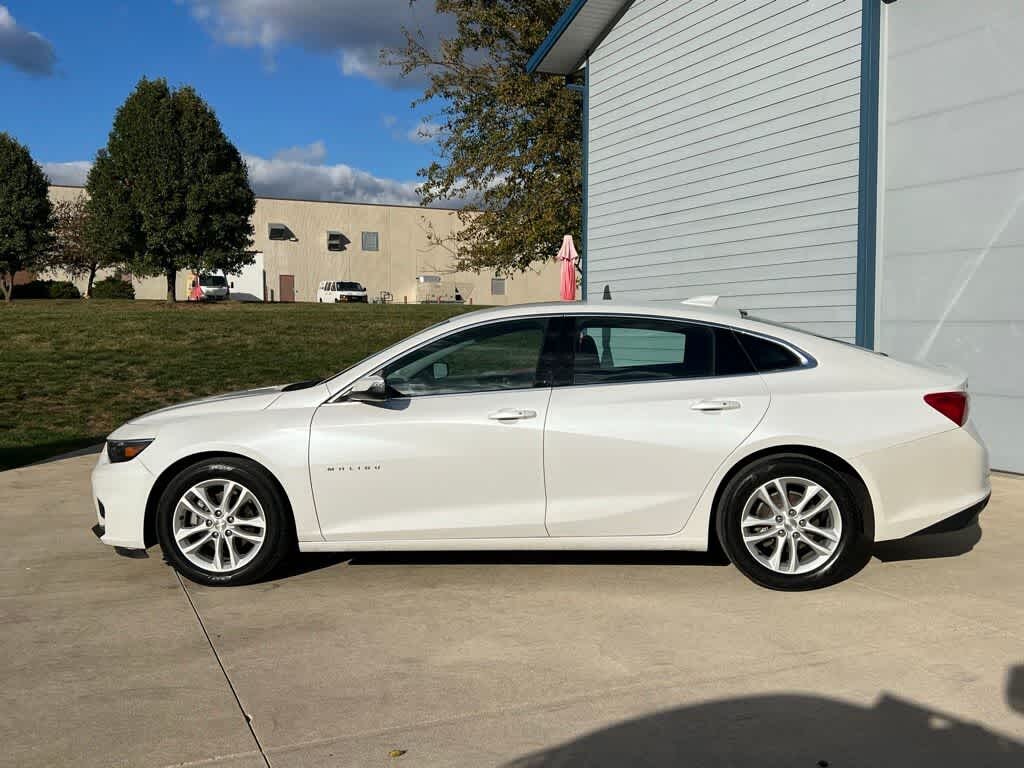 Used 2017 Chevrolet Malibu LT w/1LT Sedan