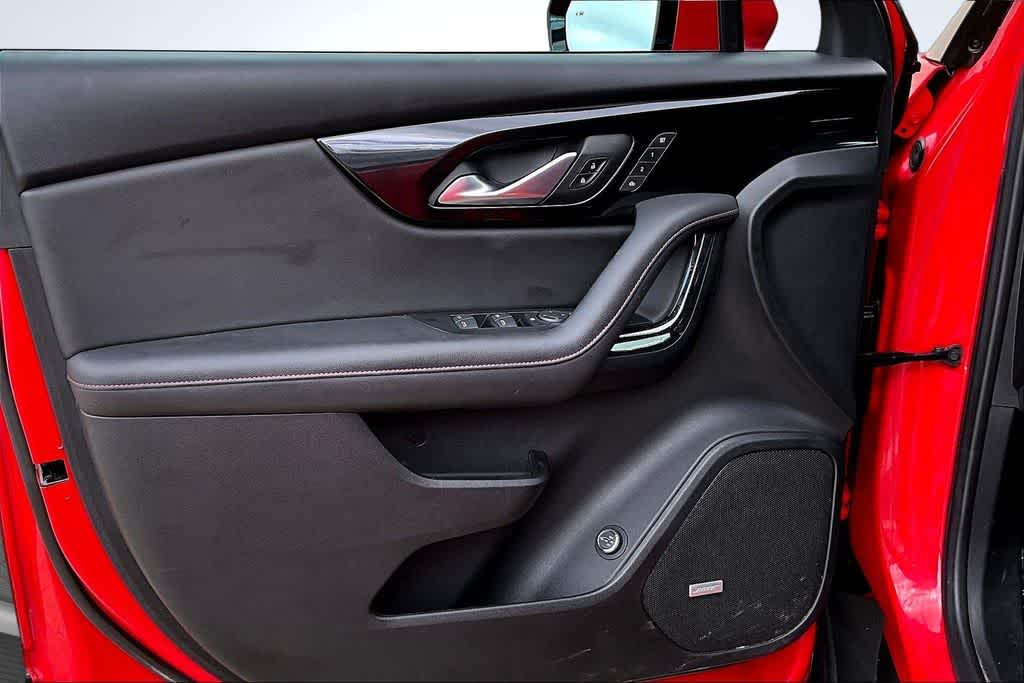 Thumbnail: 2022 Chevrolet Blazer - 17
