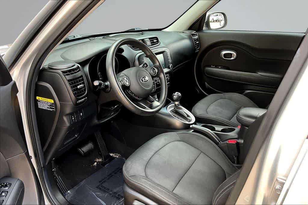Thumbnail: 2018 Kia Soul - 13