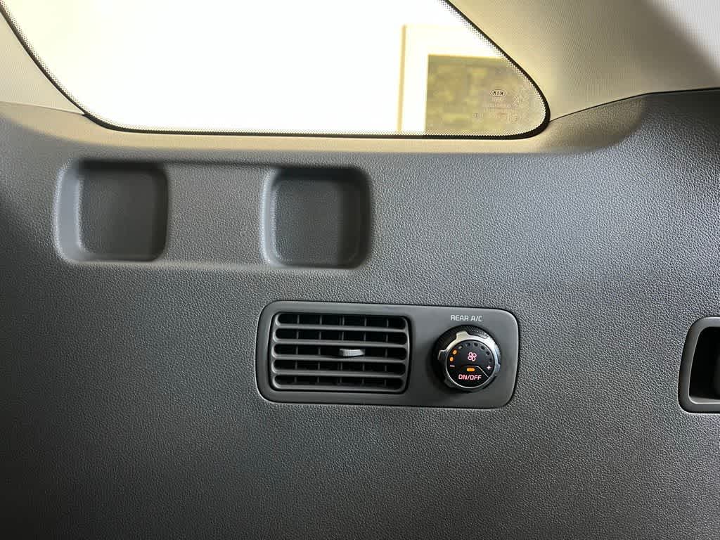 Thumbnail: 2019 Kia Sorento - 24