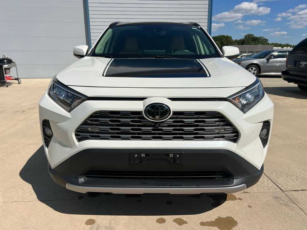 Thumbnail: 2020 Toyota RAV4 - 17