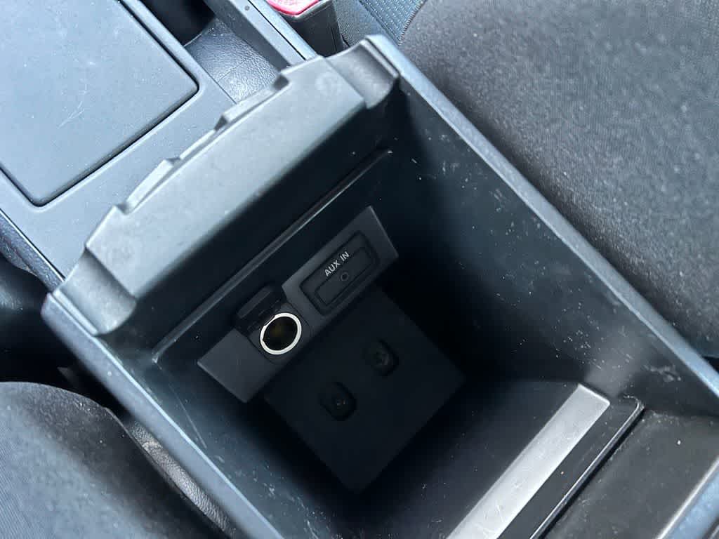 Thumbnail: 2011 Mazda Mazda3 - 32