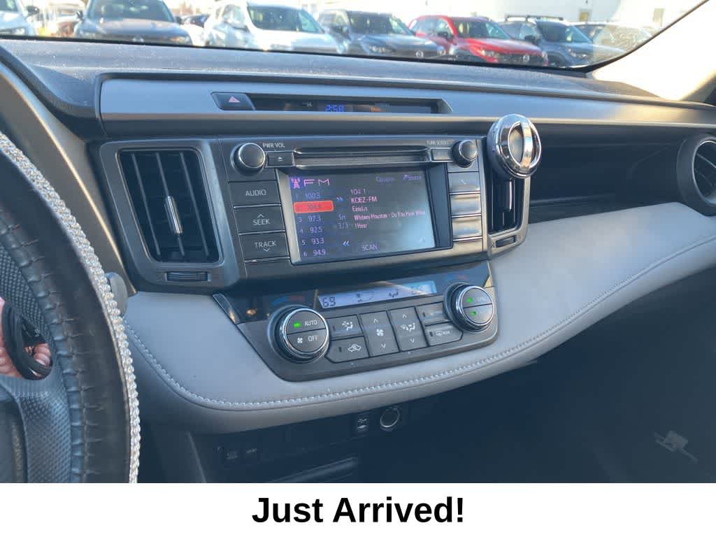 Thumbnail: 2013 Toyota RAV4 - 8