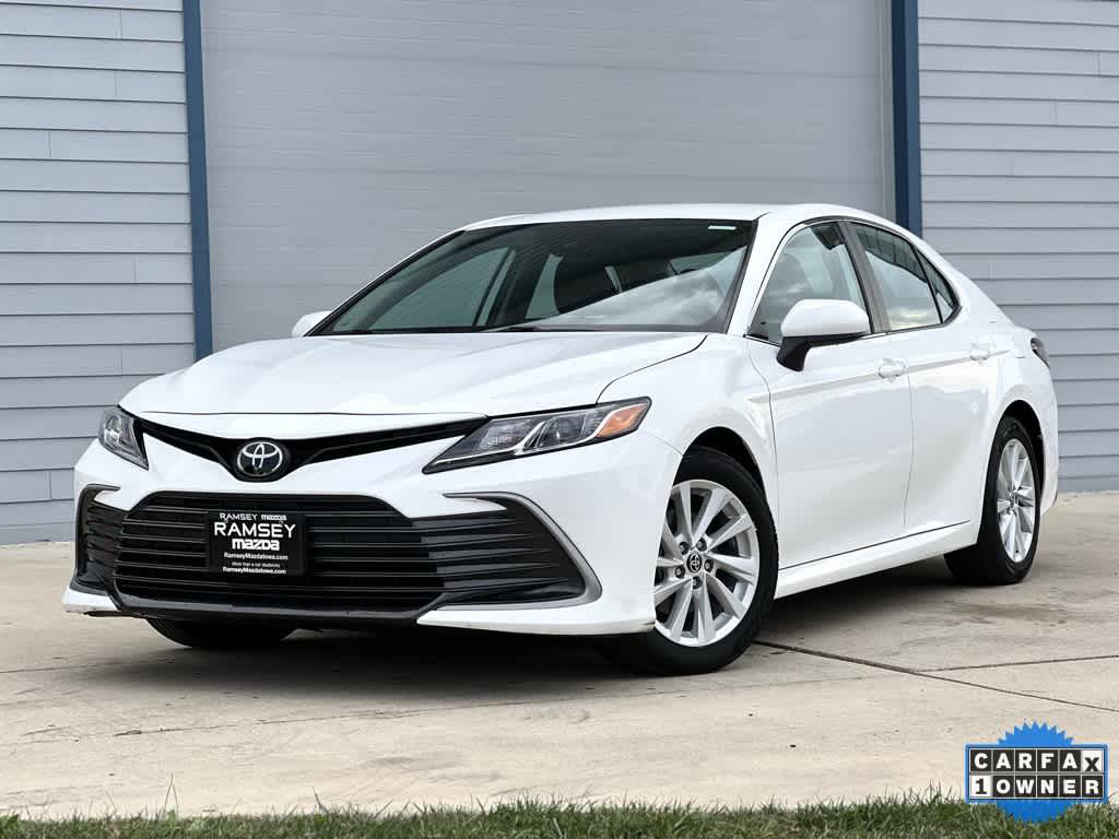 2022 Toyota Camry LE -
                  Urbandale, IA