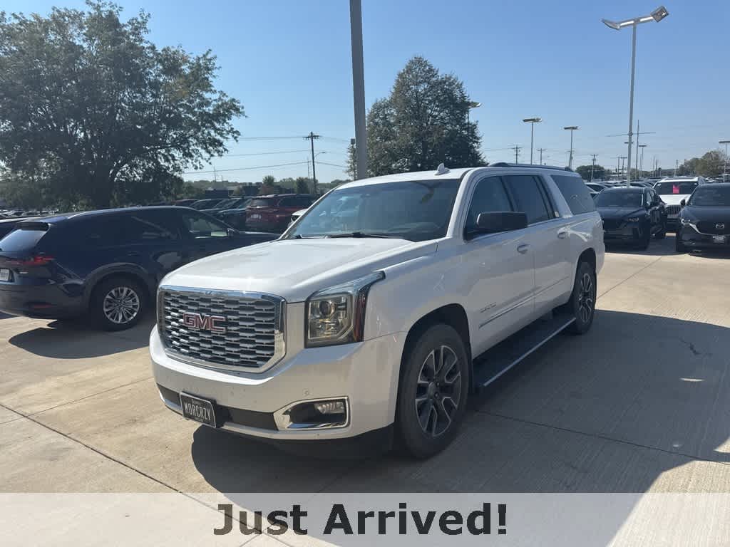 Thumbnail: 2018 GMC Yukon XL - 4