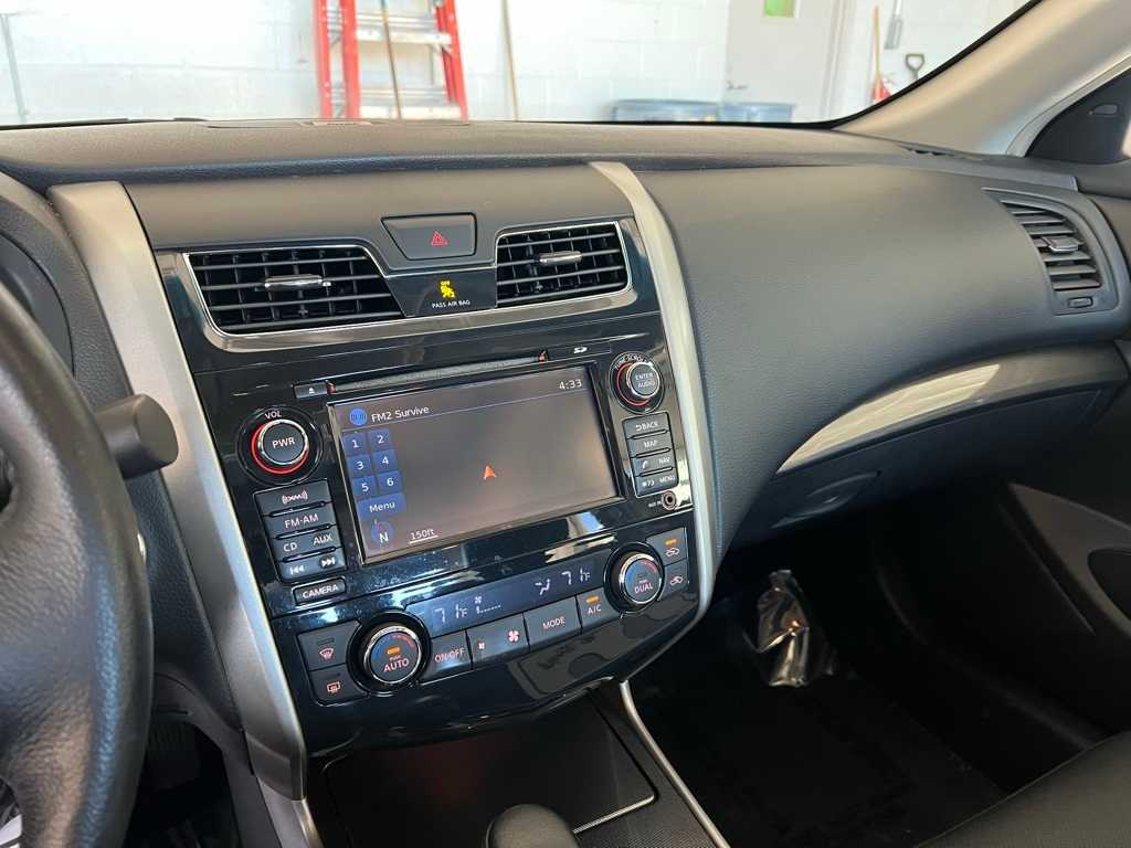 Thumbnail: 2013 Nissan Altima - 28