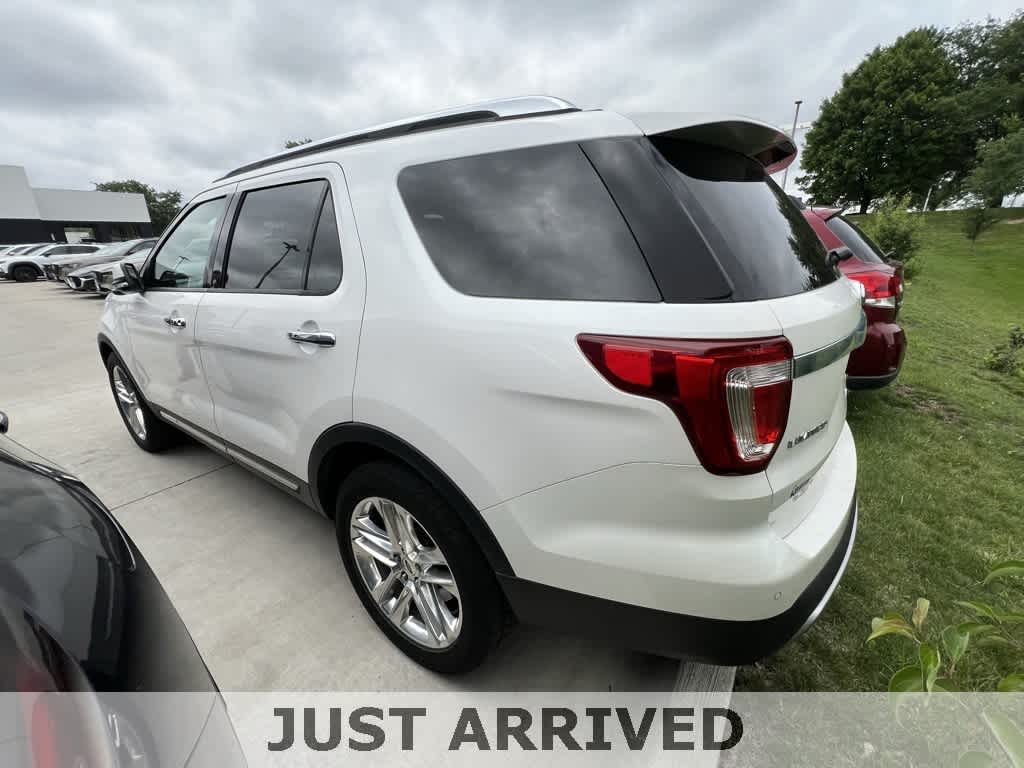Thumbnail: 2017 Ford Explorer - 5