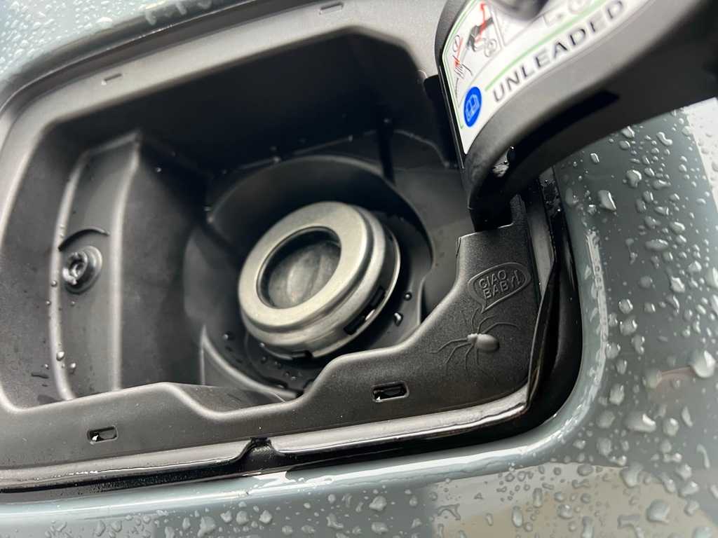 Thumbnail: 2018 Jeep Renegade - 25