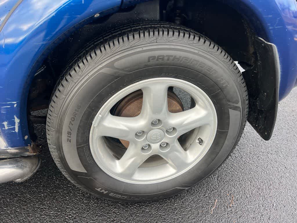 Thumbnail: 2003 Toyota RAV4 - 13