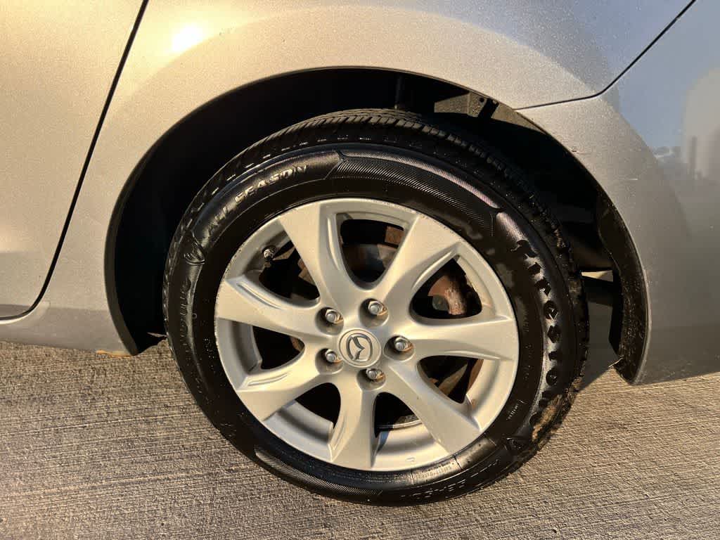 Thumbnail: 2011 Mazda Mazda3 - 11