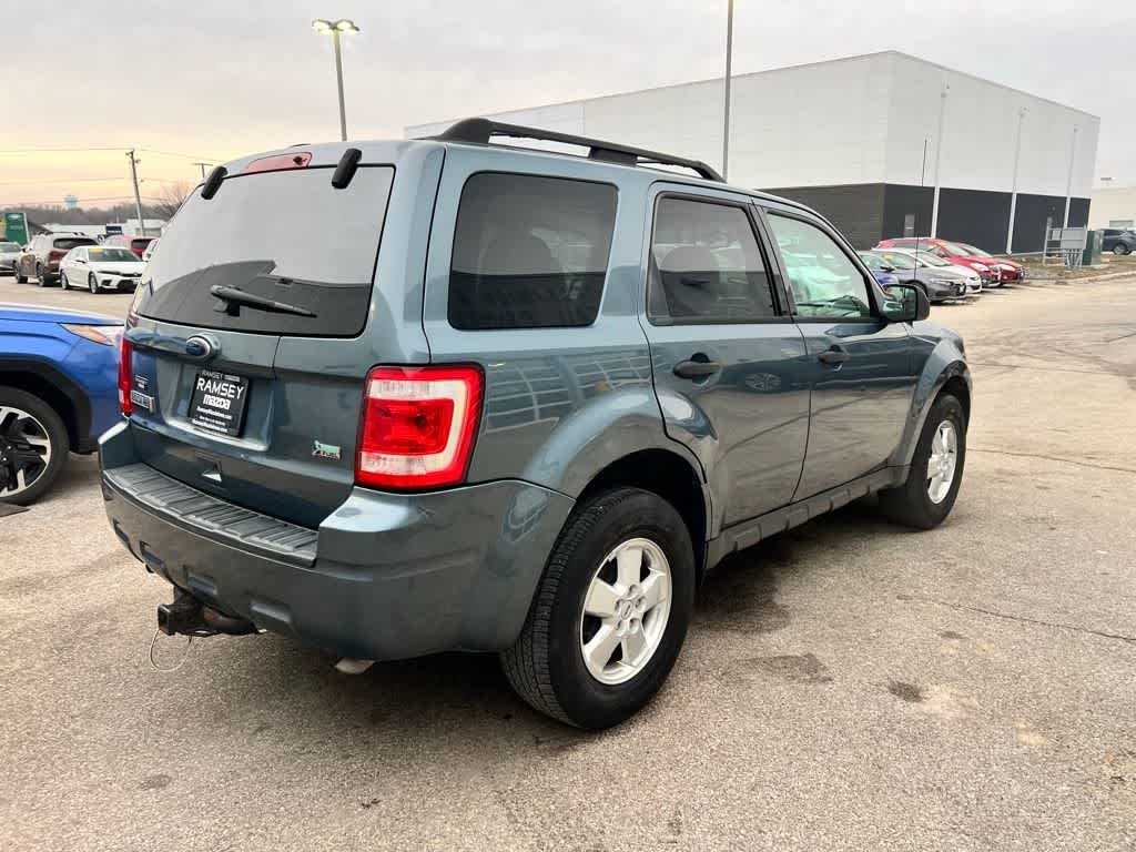 Thumbnail: 2011 Ford Escape - 6