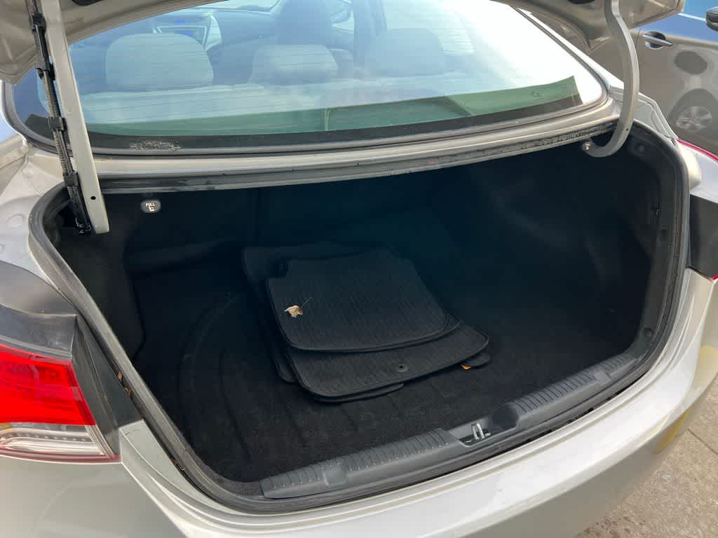 Thumbnail: 2013 Hyundai Elantra - 18