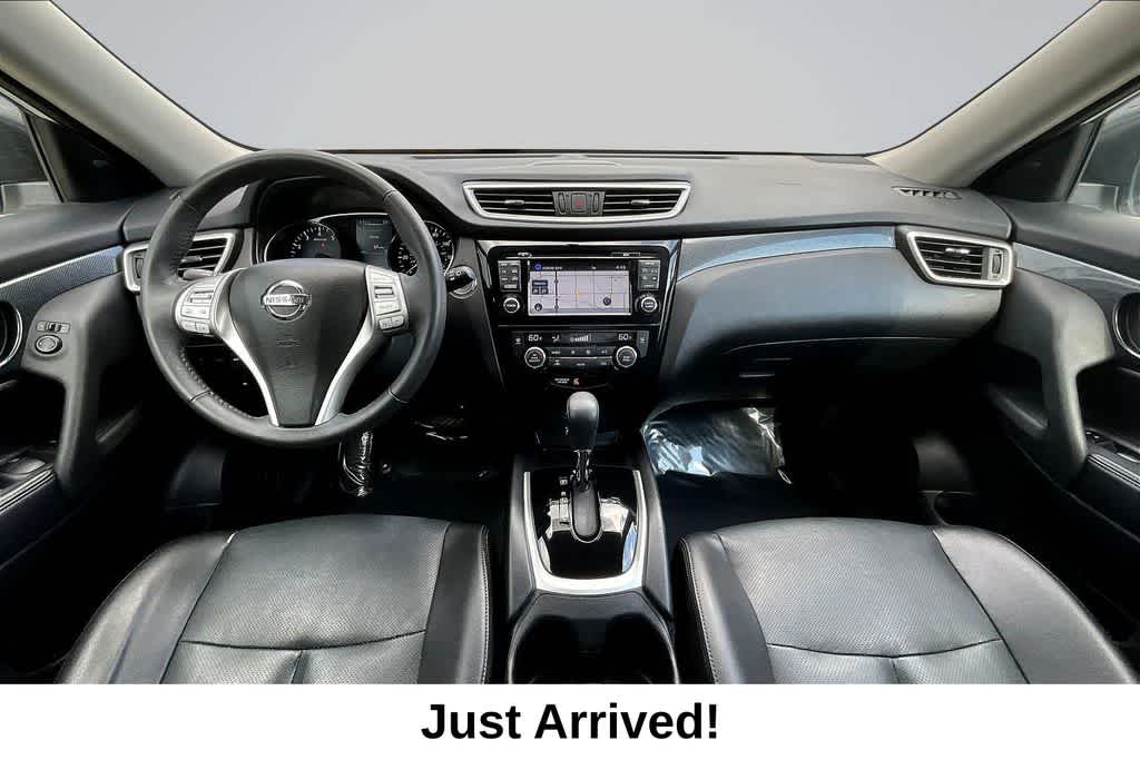 Thumbnail: 2016 Nissan Rogue - 15