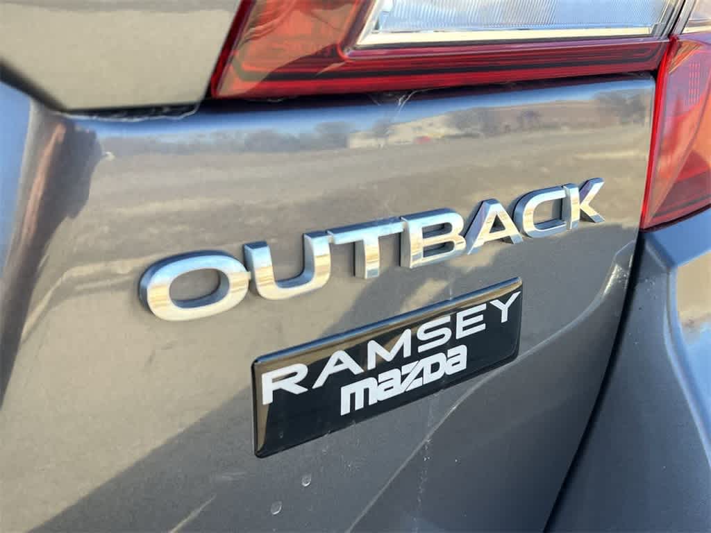 2018 Subaru Outback 2.5i 11
