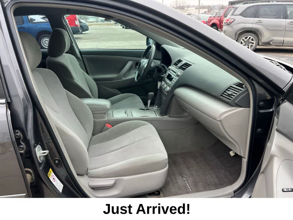 Thumbnail: 2011 Toyota Camry - 22