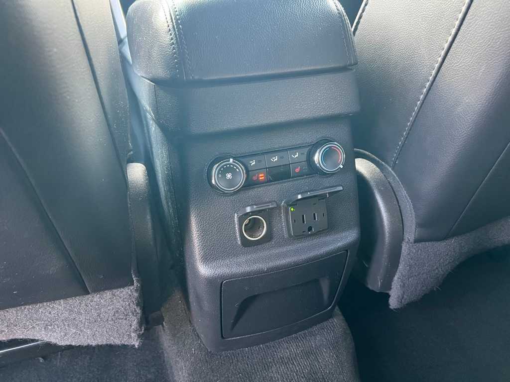 Thumbnail: 2014 Ford Explorer - 17