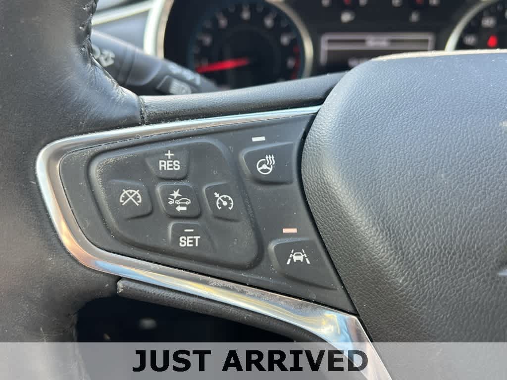 Thumbnail: 2016 Chevrolet Malibu - 16