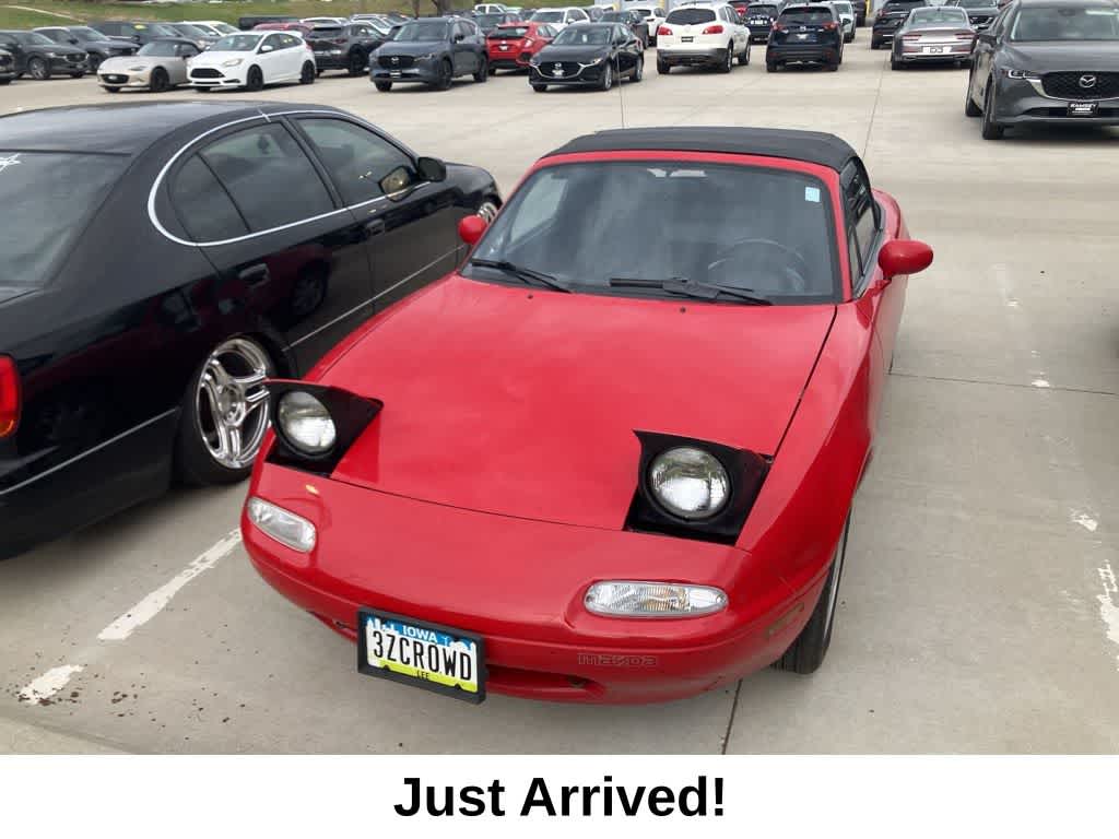 Thumbnail: 1990 Mazda MX-5 Miata - 2
