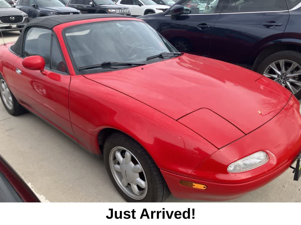 Thumbnail: 1990 Mazda MX-5 Miata - 4