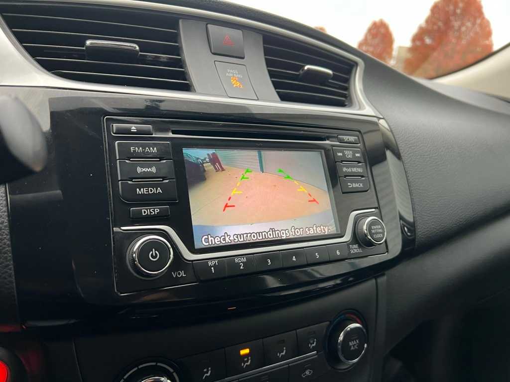 Thumbnail: 2017 Nissan Sentra - 27