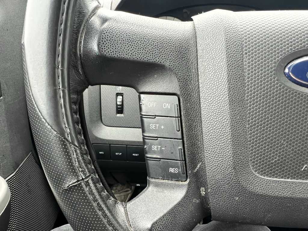 Thumbnail: 2010 Ford Escape - 25