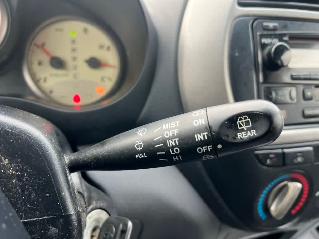 Thumbnail: 2003 Toyota RAV4 - 34