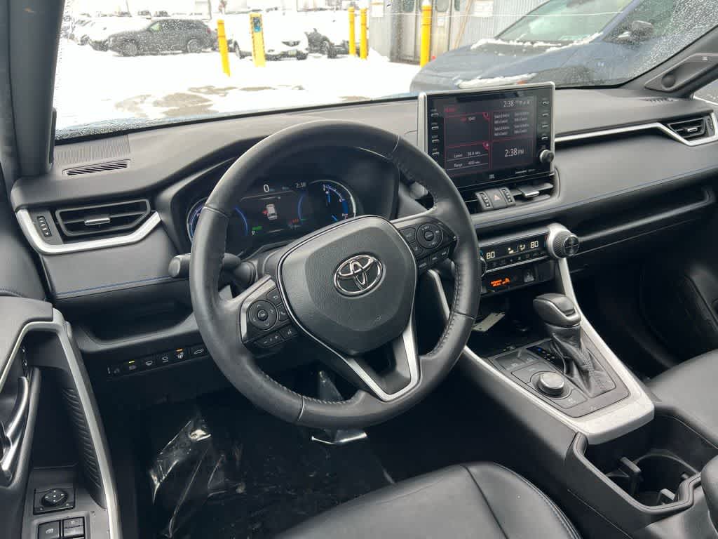 Thumbnail: 2022 Toyota RAV4 - 24
