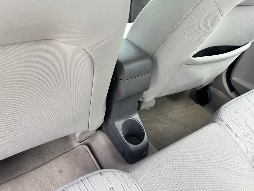 Thumbnail: 2010 Ford Focus - 20