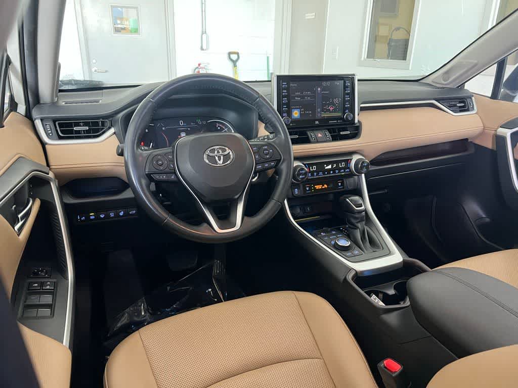 Thumbnail: 2020 Toyota RAV4 - 36