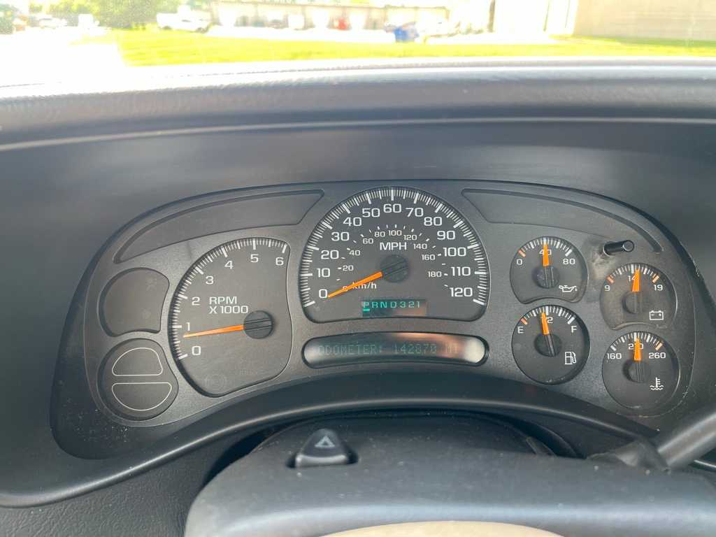 Thumbnail: 2004 Chevrolet Silverado 1500 - 29