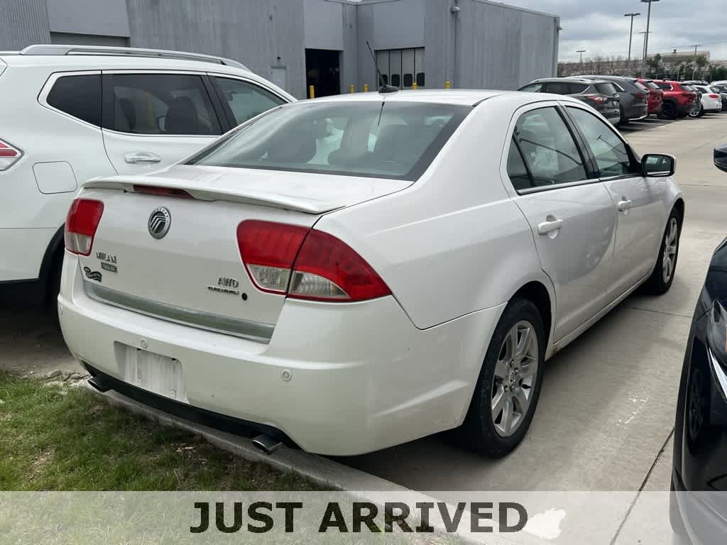 Thumbnail: 2011 Mercury Milan - 4