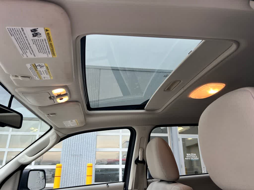 Thumbnail: 2011 Ford Escape - 20