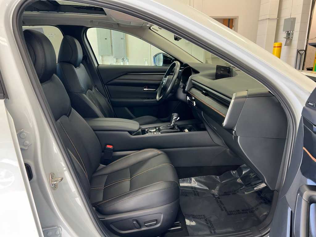 Thumbnail: 2023 Mazda CX-50 - 21