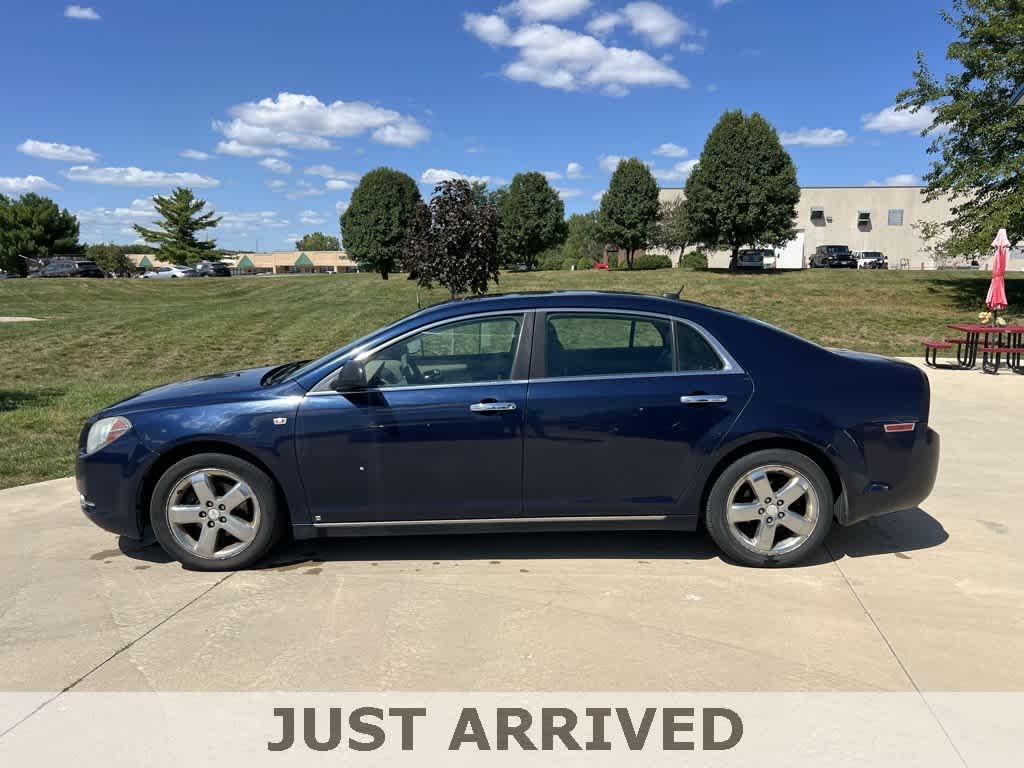 Thumbnail: 2008 Chevrolet Malibu - 3