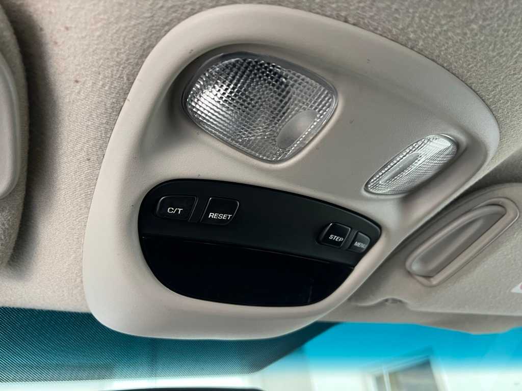 Thumbnail: 2003 Jeep Grand Cherokee - 34